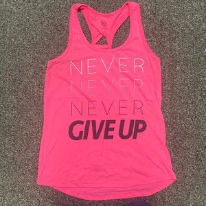 Women’s pink tank top “never give up”, size small